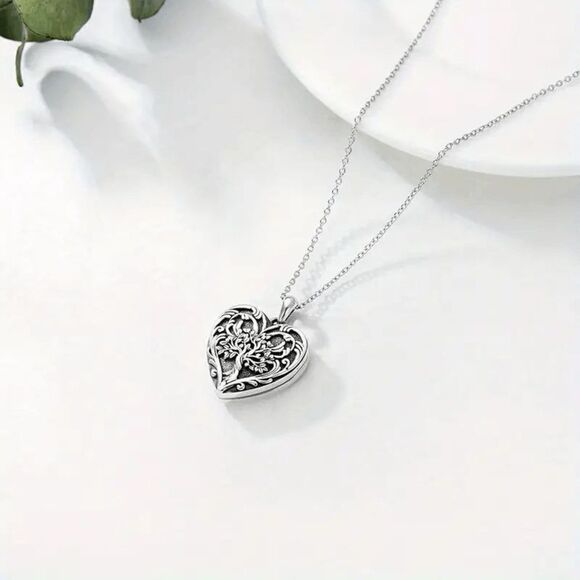 Heart Shaped Tree Of Life Pendant Necklace - Picture 2 of 3